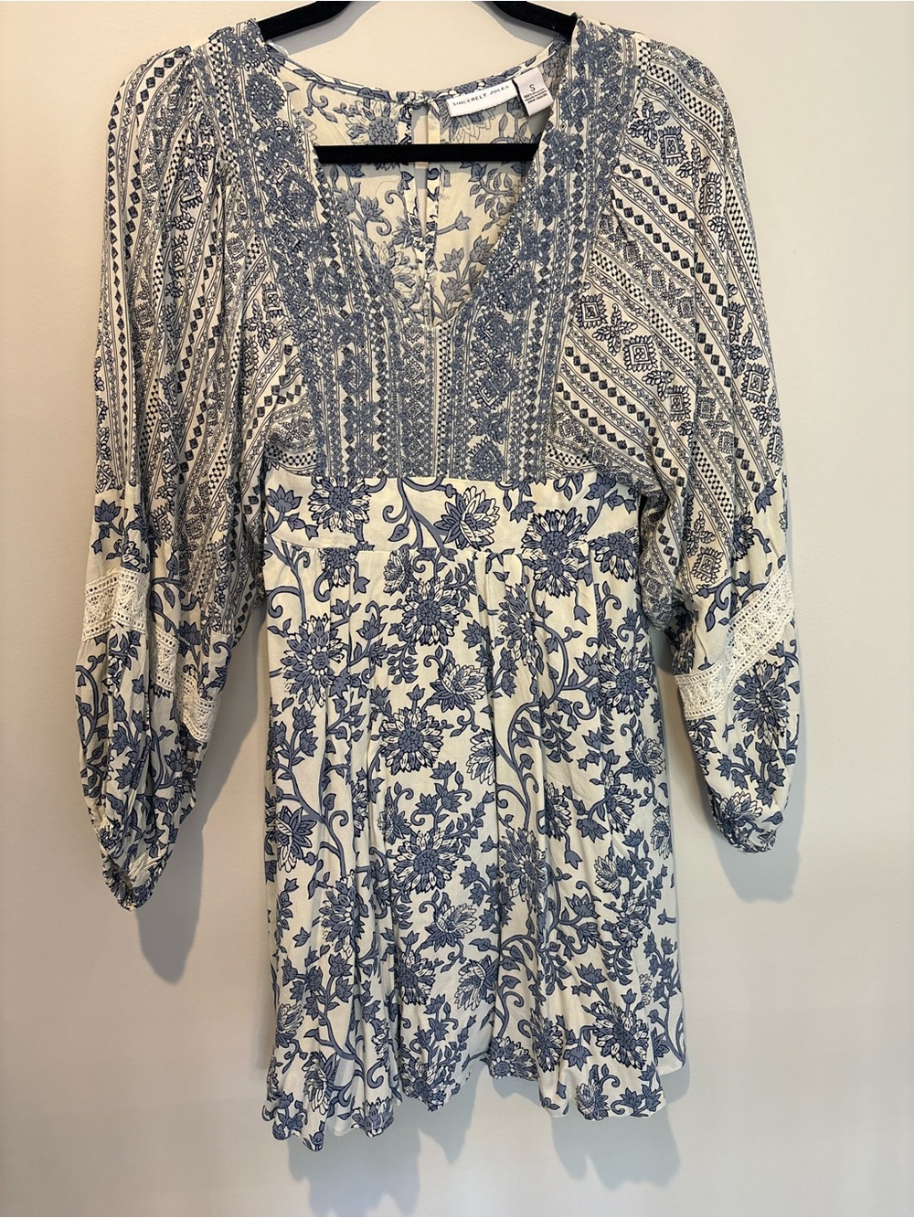 Sincerely Jules Blue and Cream Floral Long Sleeve Dress